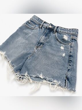 Simple Society Distressed High Rise Denim Shorts Frayed Hem Light Wash Size 5/27